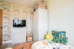 Photo 1- click for photo gallery